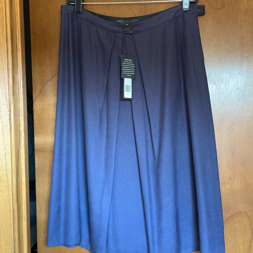 Blue Elegant Skit
